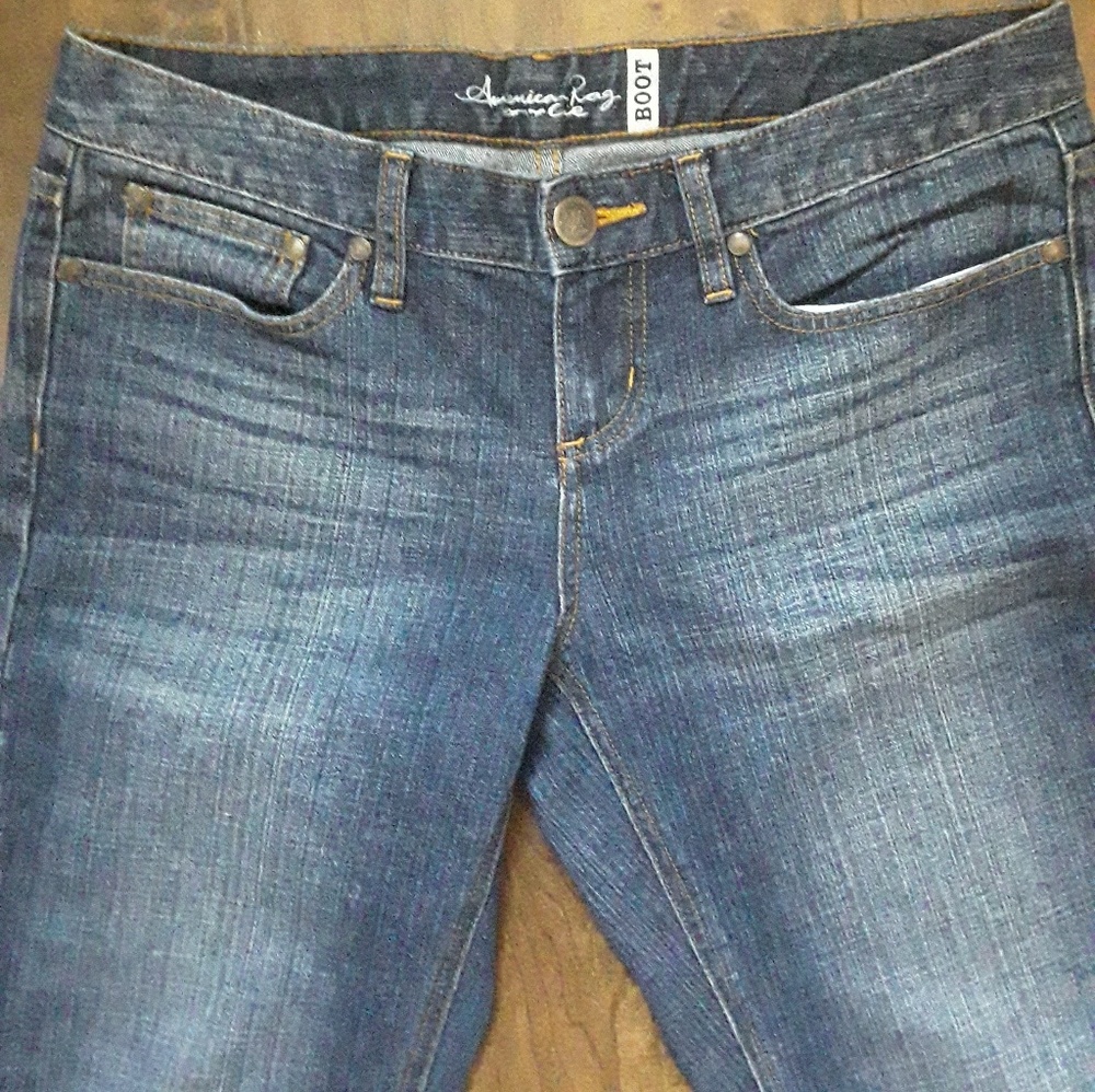 American Rag Cie Jean's boot leg size 7R med wash